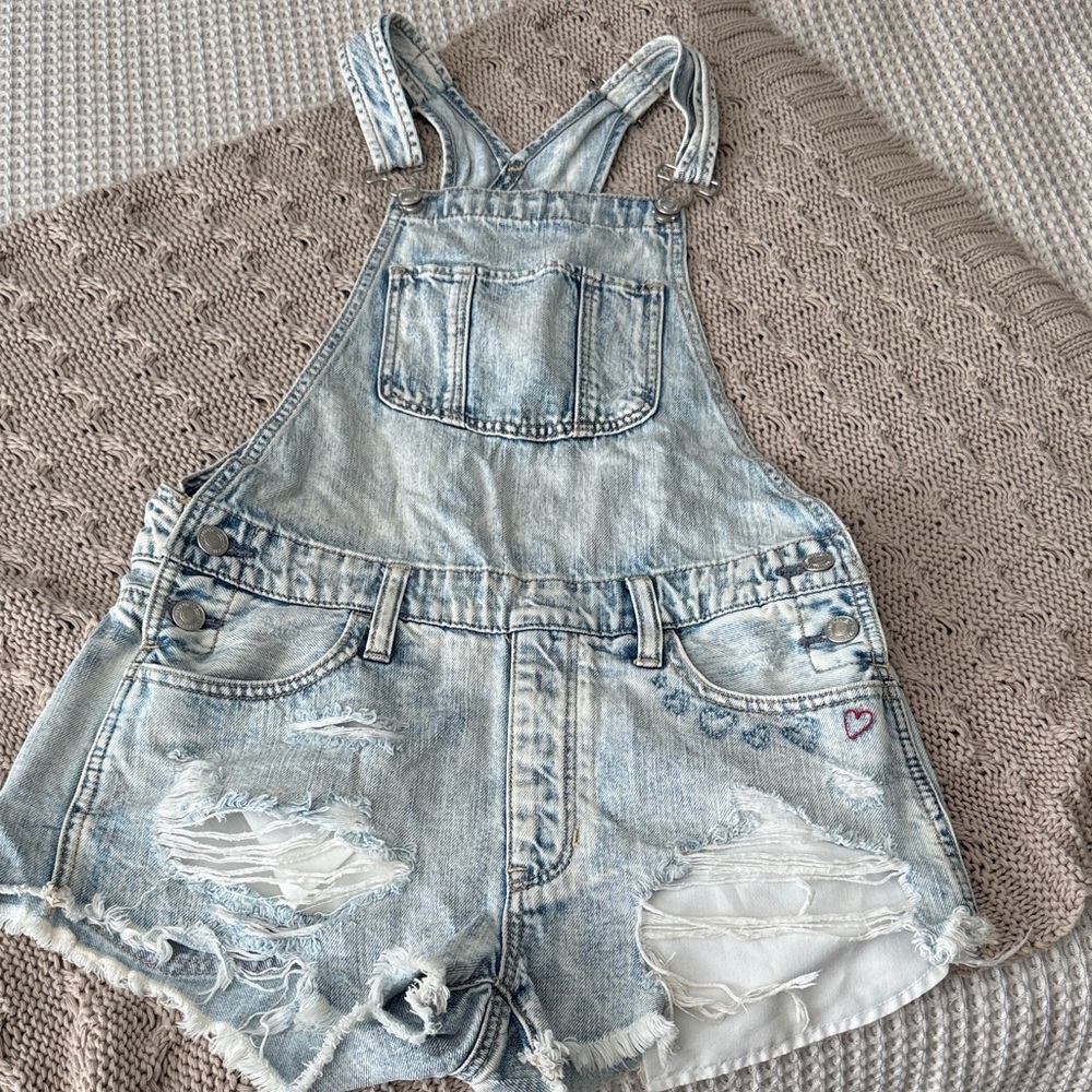 American Eagle Outfitters Light Blue Denim Overalls